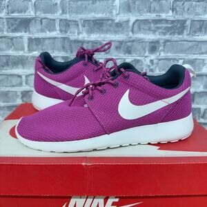 Nike Roshe One Club Pink White Running Shoes 511882-605 Womens Size 7 New